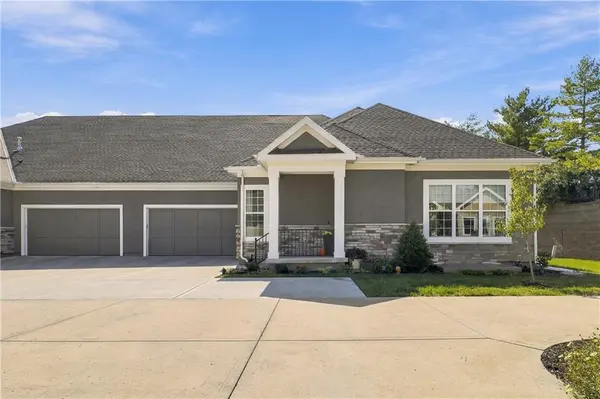 11010 Charlotte ST, Kansas City, MO 64131