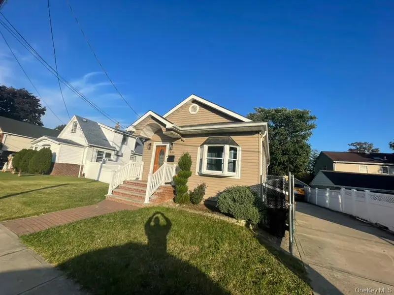 353 Benson AVE, Elmont, NY 11003