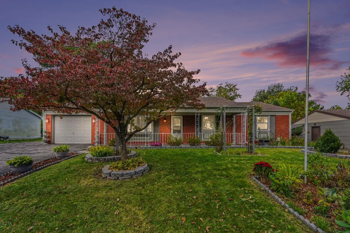 774-1 Devonshire Road, Valparaiso, IN 46385