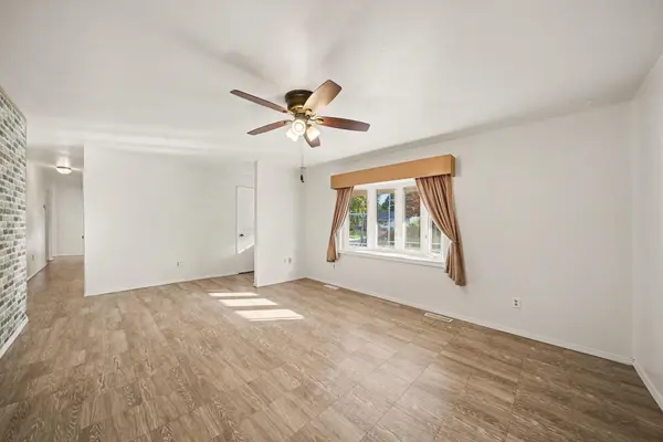774-1 Devonshire Road, Valparaiso, IN 46385