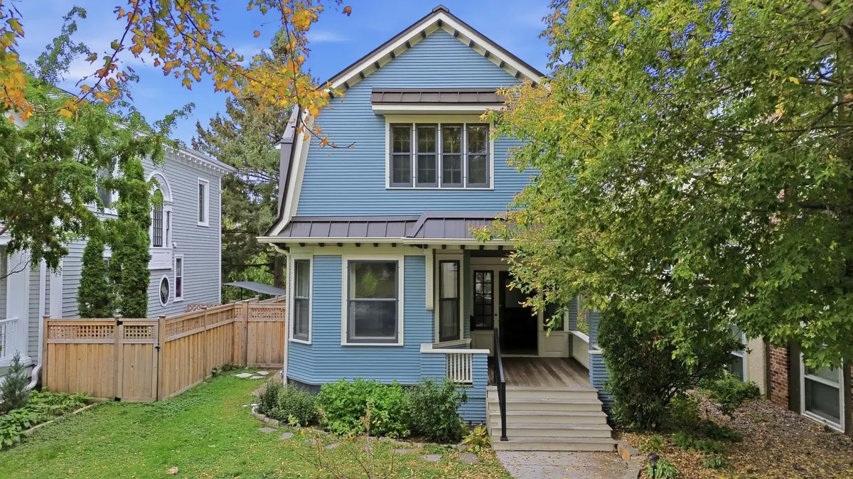 2220 Pleasant AVE, Minneapolis, MN 55404