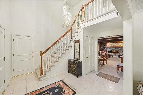 2305 120th TER, Leawood, KS 66209