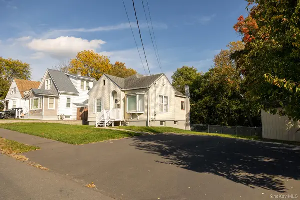 102 Sproat ST, Middletown, NY 10940