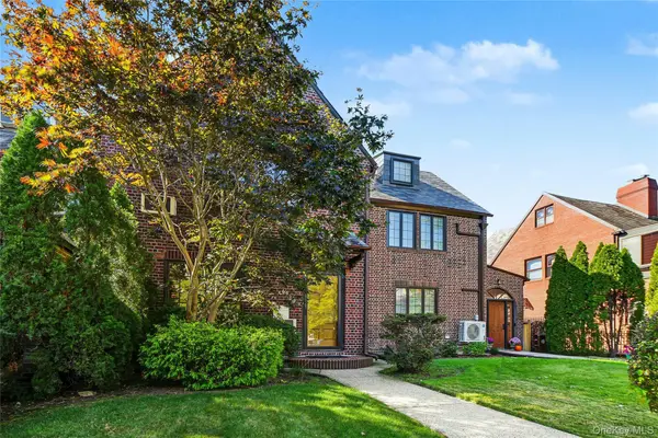 69-38 Fleet ST, Forest Hills, NY 11375