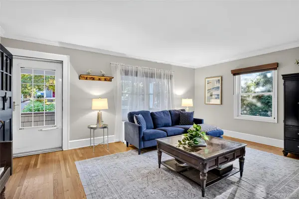 5 Fairview AVE, Port Washington, NY 11050