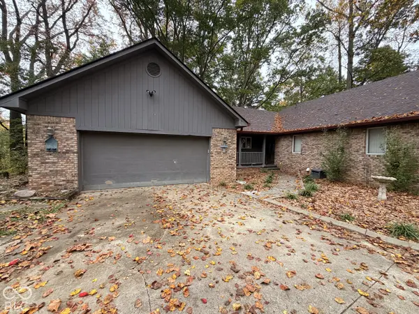 2877 Fox Lake DR, Martinsville, IN 46151