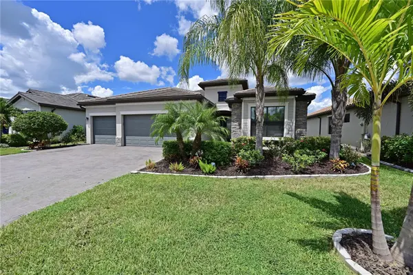 11525 AUTUMN LEAF WAY, Bradenton, FL 34212