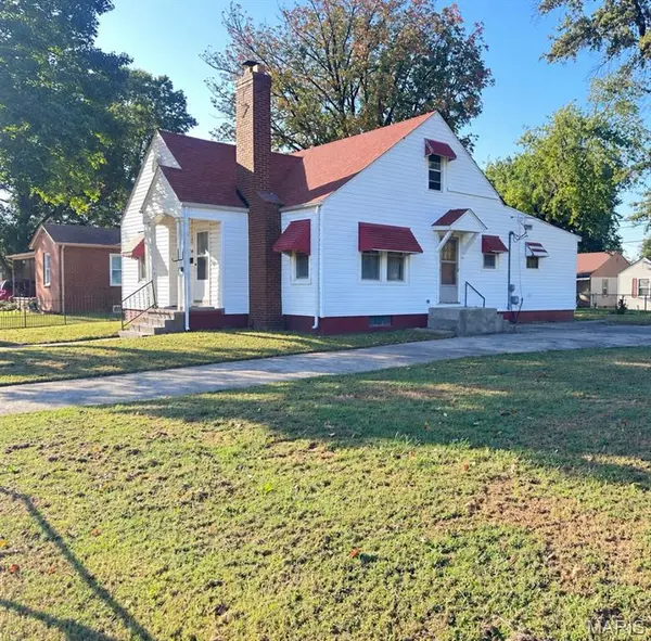 260 E Gladys ST, Sikeston, MO 63801