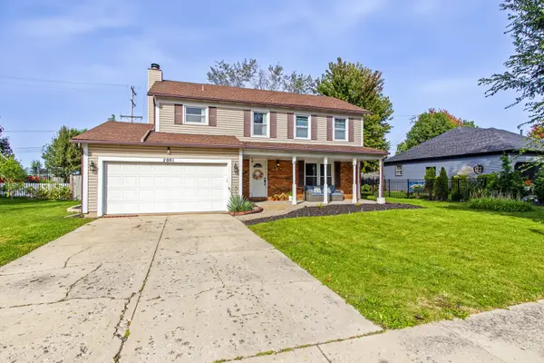 2001 Sapphire LN, Aurora, IL 60506