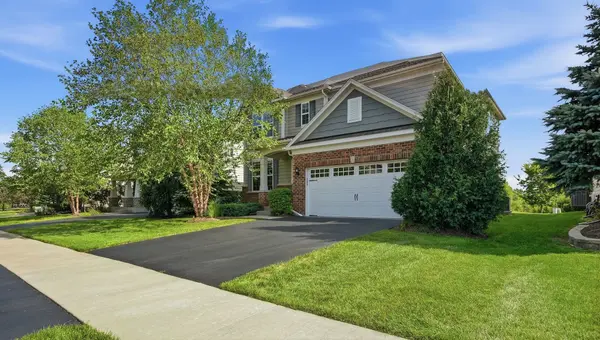 5 Palisades BLVD, Hawthorn Woods, IL 60047