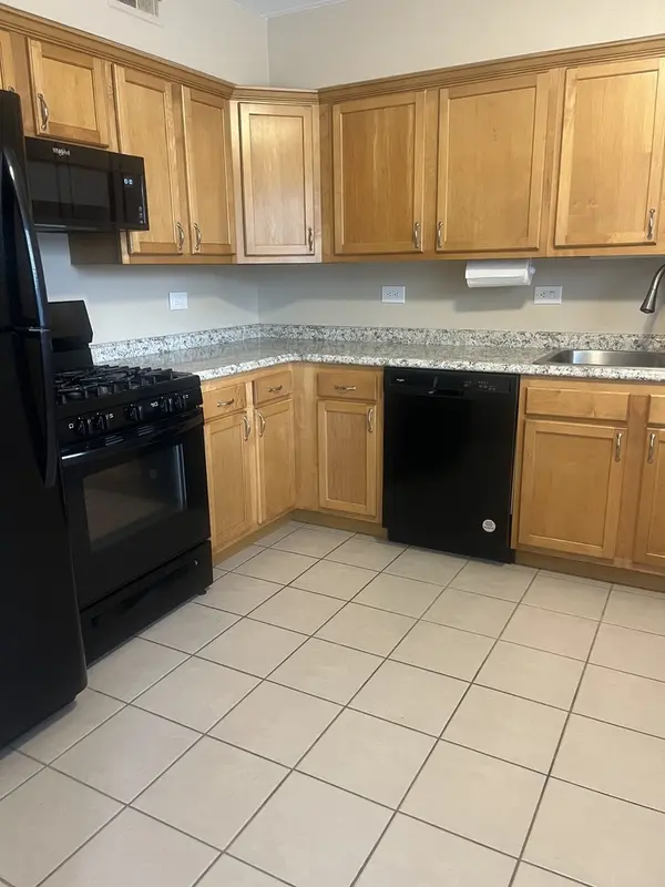 10221 CENTRAL AVE #2A, Oak Lawn, IL 60453