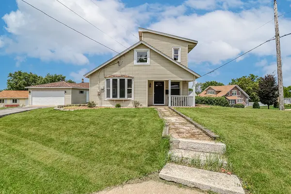 521 Mccarthy RD, Lemont, IL 60439