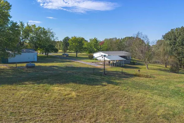 501 W George Durham Rd, Westmoreland, TN 37186