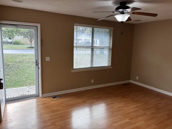212 Sunny Acre Dr, Mount Juliet, TN 37122