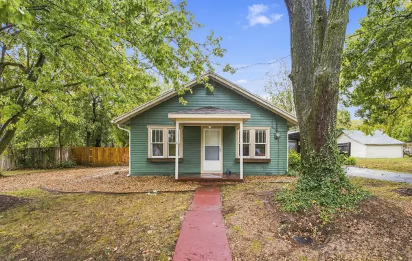 310 W Lawrence ST, Marionville, MO 65705