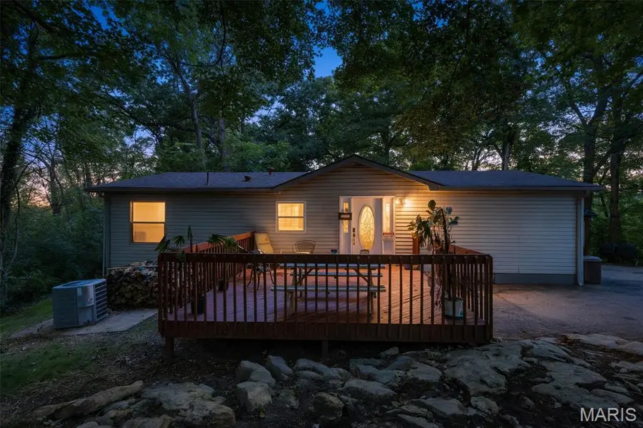 949 Romaine Creek RD, Fenton, MO 63026