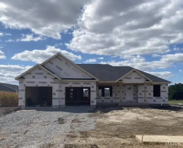1010 Brianna CT, Jerseyville, IL 62052