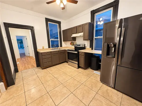 813 Columbia AVE, Leavenworth, KS 66048