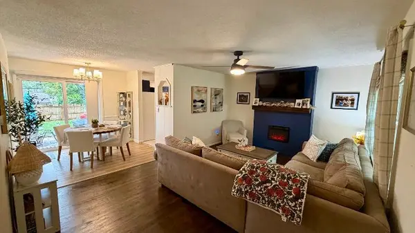 9410 Palmer AVE, Kansas City, MO 64138