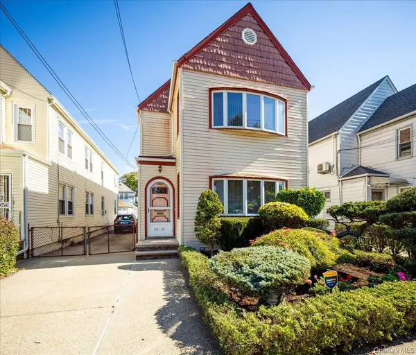 4539 172nd ST, Flushing, NY 11358