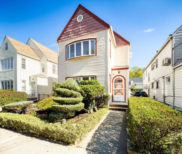 4539 172nd ST, Flushing, NY 11358