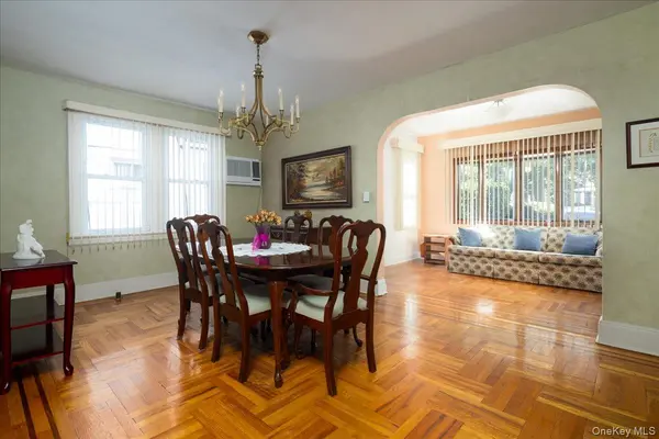 4539 172nd ST, Flushing, NY 11358