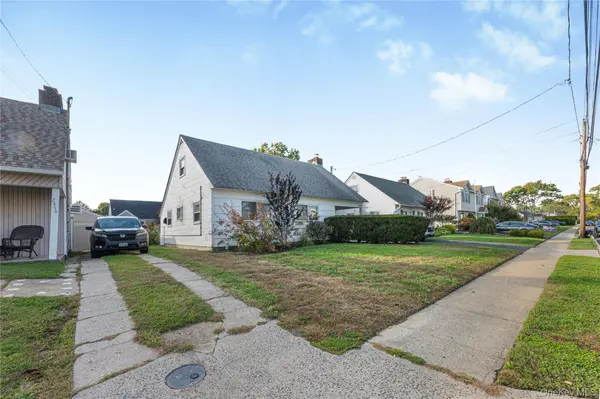 2450 Mermaid AVE, Wantagh, NY 11793