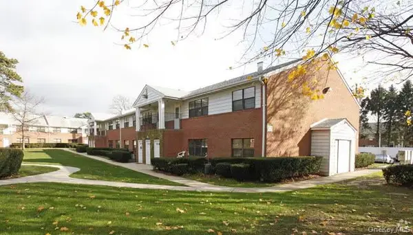 23-2B June Court, Bay Shore, NY 11706