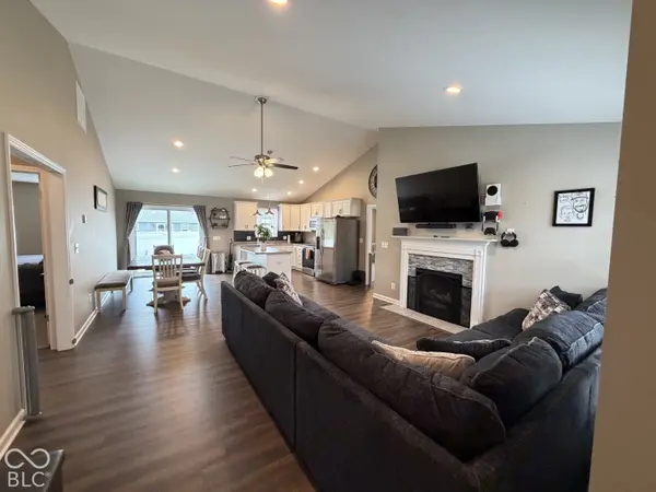 332 Crestwood AVE, Crawfordsville, IN 47933