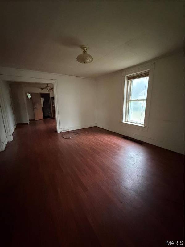 1908 Central AVE, Alton, IL 62002