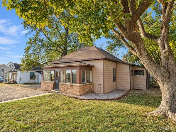 315 E Washington ST, Cuba, MO 65453