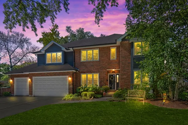 1216 N Yale AVE, Arlington Heights, IL 60004