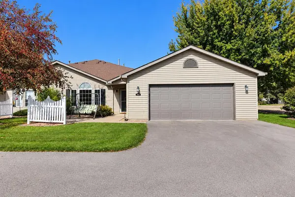 1705 Carriage Homes DR SW #D, Austin, MN 55912