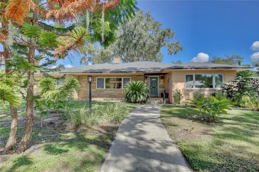 2387 WASHINGTON RD, Mount Dora, FL 32757