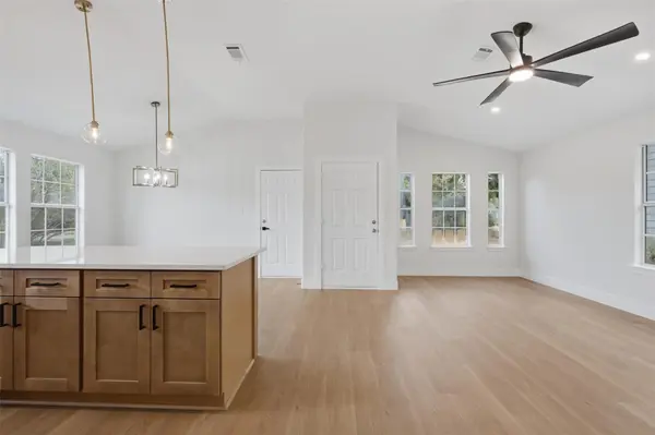 123 Hawea LN, Bastrop, TX 78602