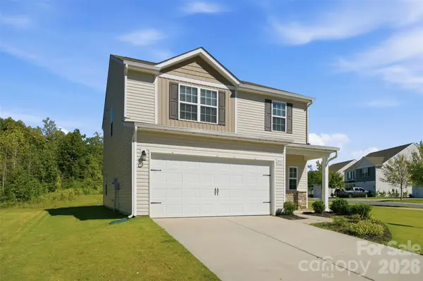 5335 Upton PL, Charlotte, NC 28215