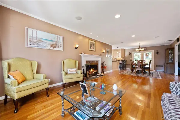 4 Lincoln ST, Garden City, NY 11530