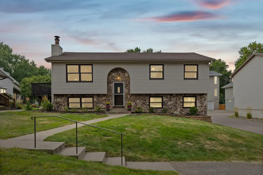 3531 Pilgrim LN N, Plymouth, MN 55441