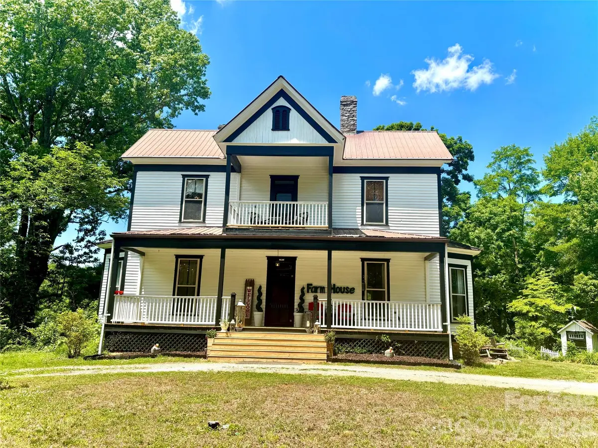 219 Stoney Mountain RD, Hendersonville, NC 28791