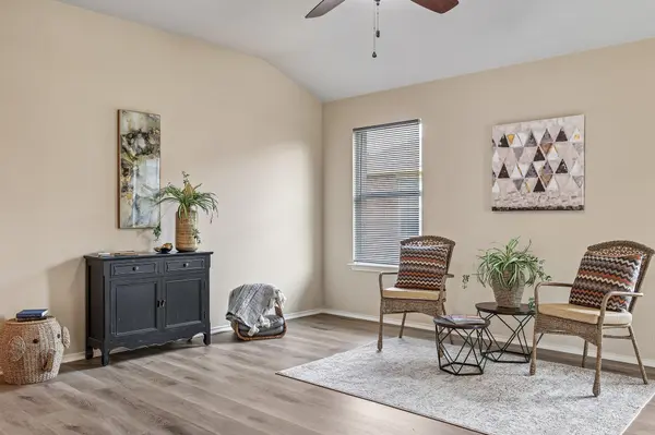304 Grutsch DR, Bastrop, TX 78602