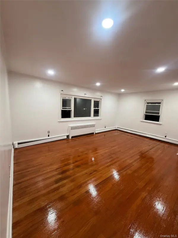 Address not disclosed, Elmont, NY 11003