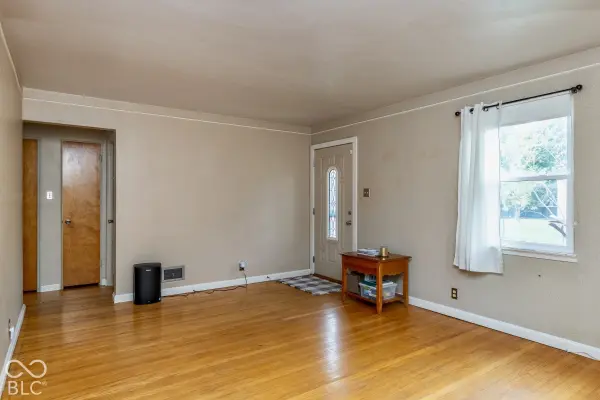 6156 Oak AVE, Indianapolis, IN 46219