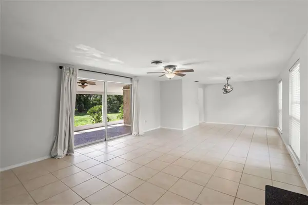 3185 REGATTA CIR, Sarasota, FL 34231