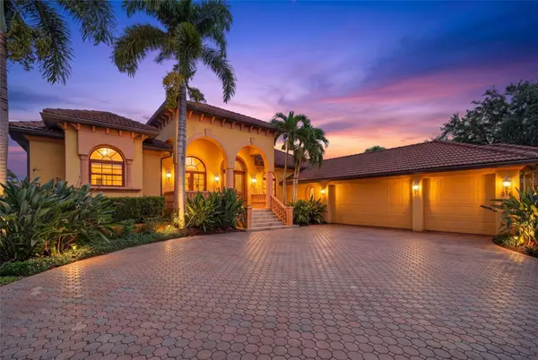 316 W BAY DR, Venice, FL 34285