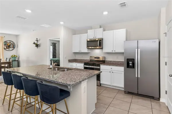 699 LAZIO CIR, Debary, FL 32713