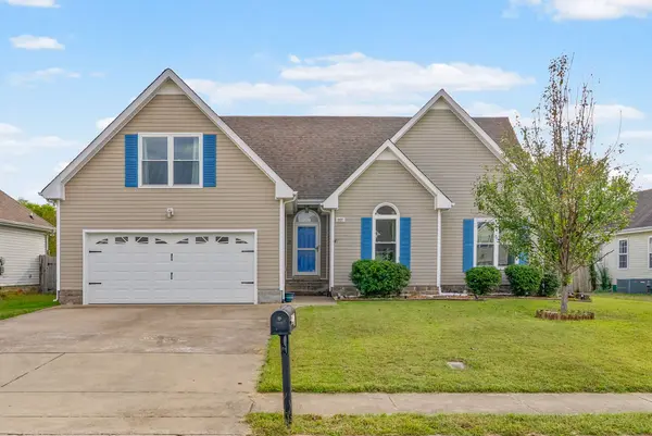 3637 Aurora Dr, Clarksville, TN 37040