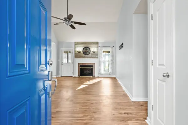 3637 Aurora Dr, Clarksville, TN 37040