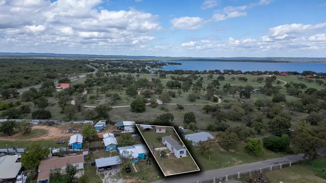 317 Pebble DR, Buchanan Dam, TX 78609