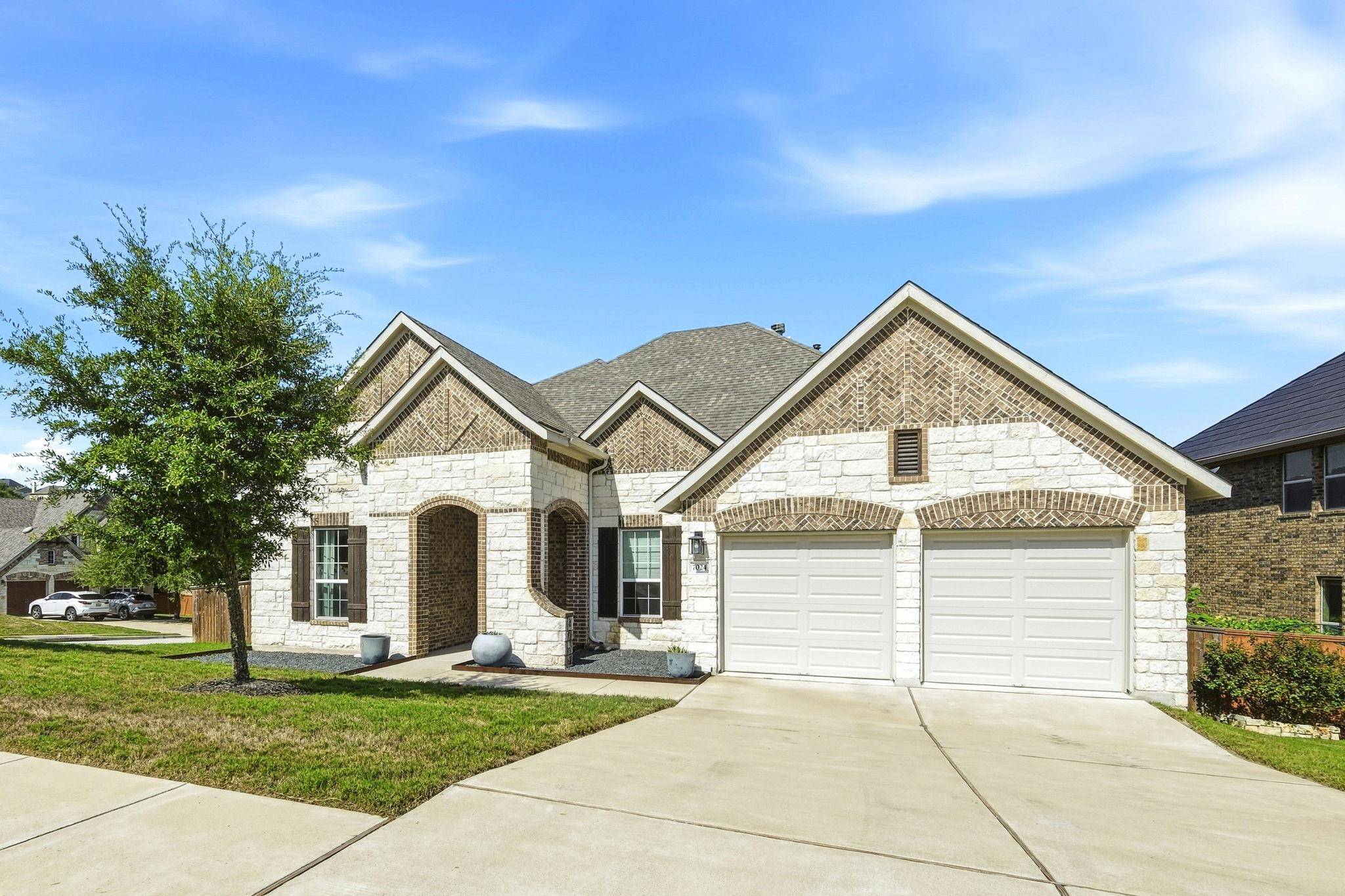 7024 Halesboro DR, Austin, TX 78736