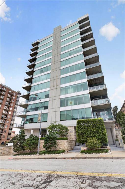 4646 Broadway ST #11S, Kansas City, MO 64112
